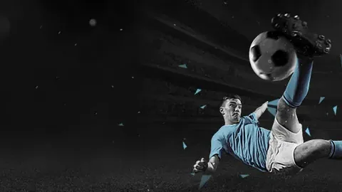 辽篮山东生死对决，一胜保前四，韩德君张镇麟复出关键，一败恐滑至第六