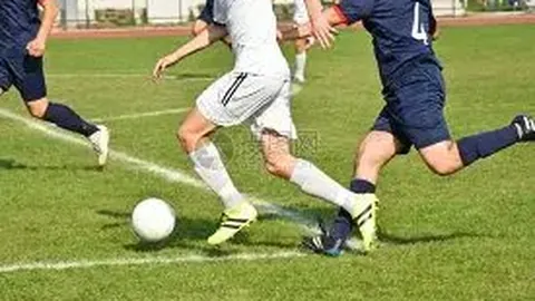 保罗惊喜收队友大相框成难忘回忆