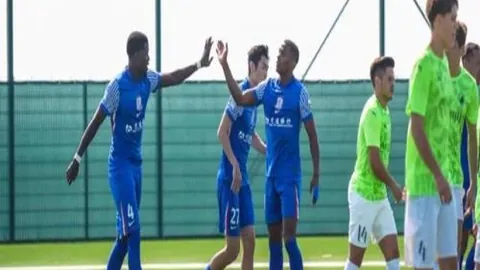 “曼联以2-0击败埃弗顿，马夏尔立功，拉什福德伤退！红魔全场狂射29次仅11中，力压蓝军！”